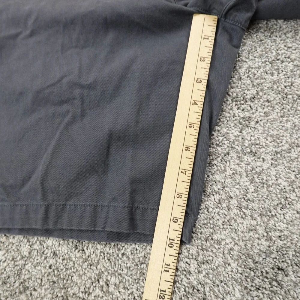 Eddie Bauer Shorts Mens 34 Gray‎ Chino Hiking Outdoor Flat Front Trail Camp Trek